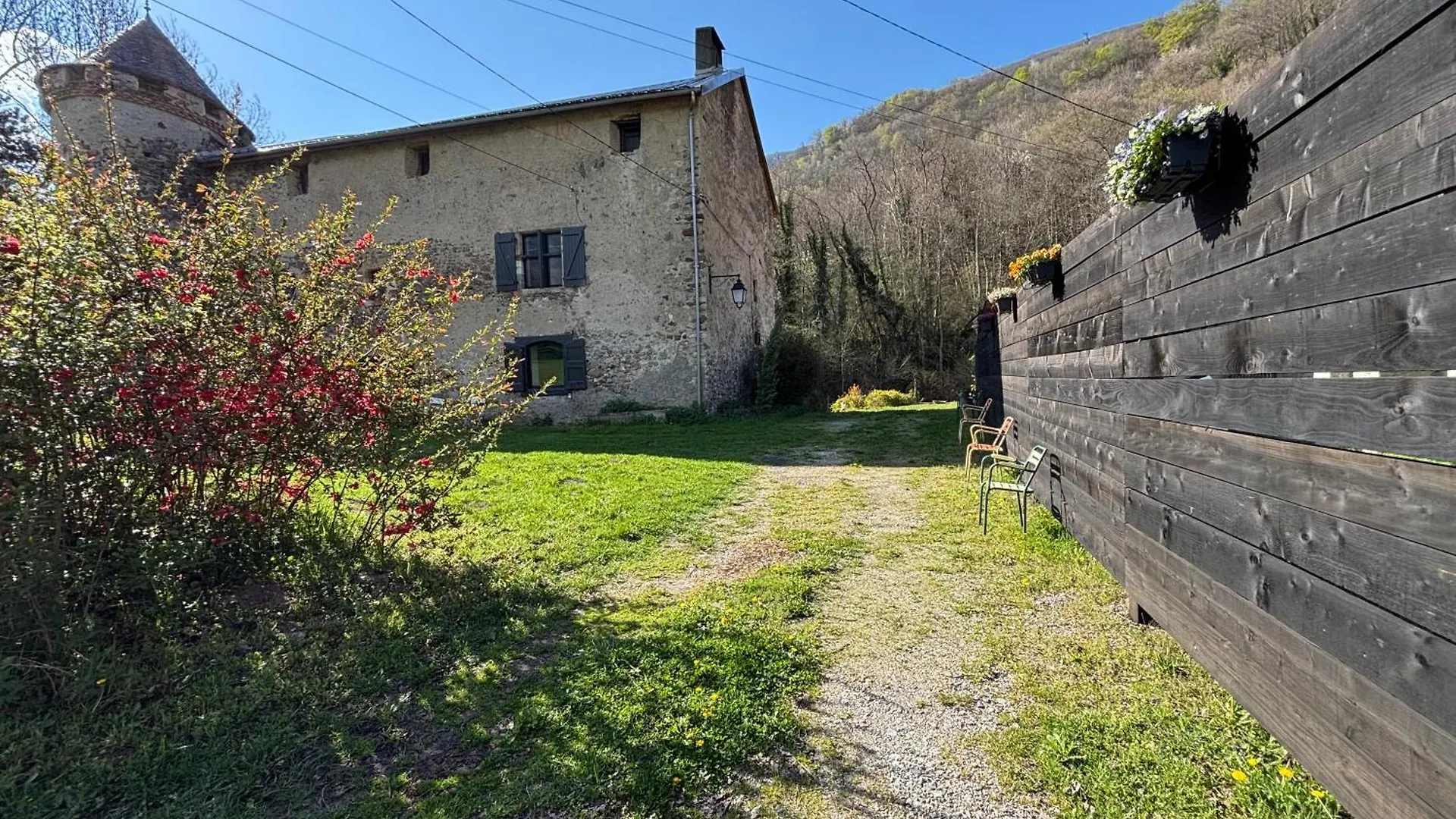 Holiday home Fraicheur Garantie Chateau Perche Avec Riviere Privee En Pleine Nature Cazenave-Serre-et-Allens